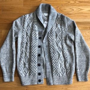 GAP BRAND NEW men’s cardigan / button sweater